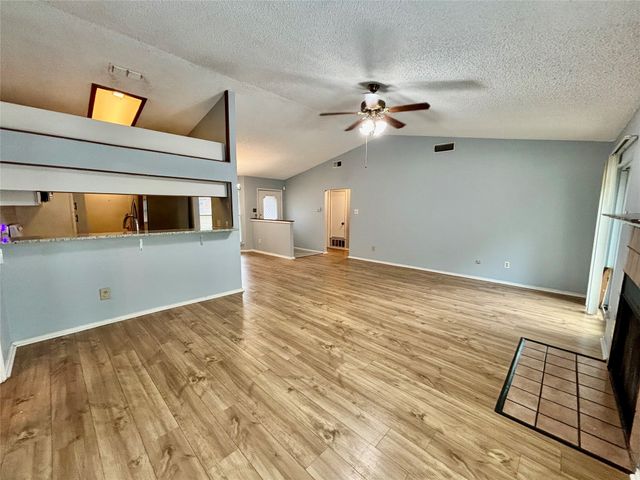 319 Iberis Drive, Arlington, TX 76018