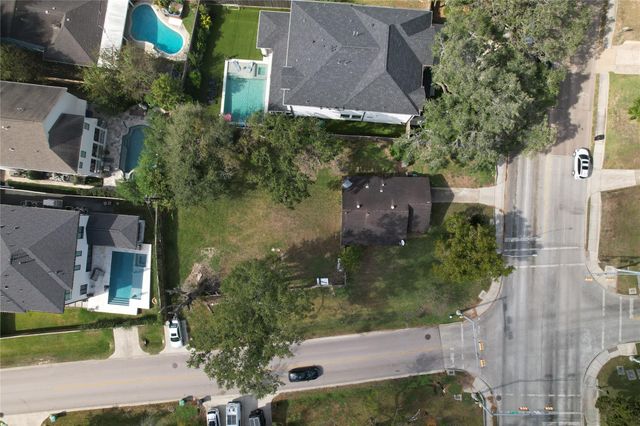 903 W 43rd Street, Houston, TX 77018