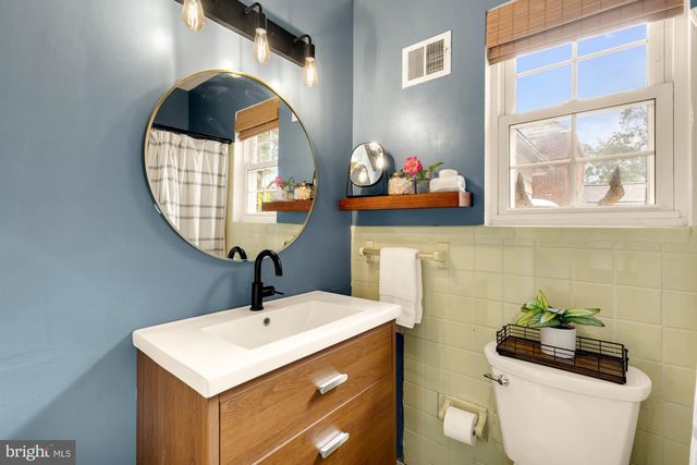 7304 15TH AVE, Takoma Park, MD 20912