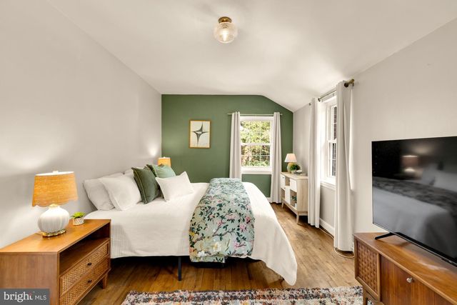 7304 15TH AVE, Takoma Park, MD 20912