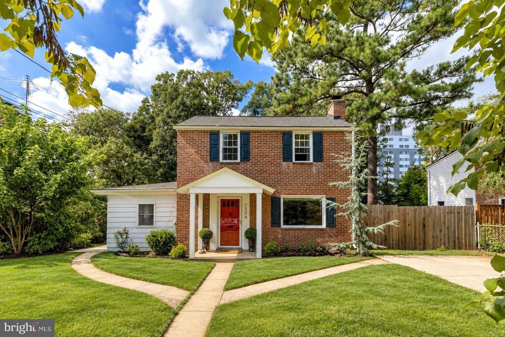 7304 15TH AVE, Takoma Park, MD 20912