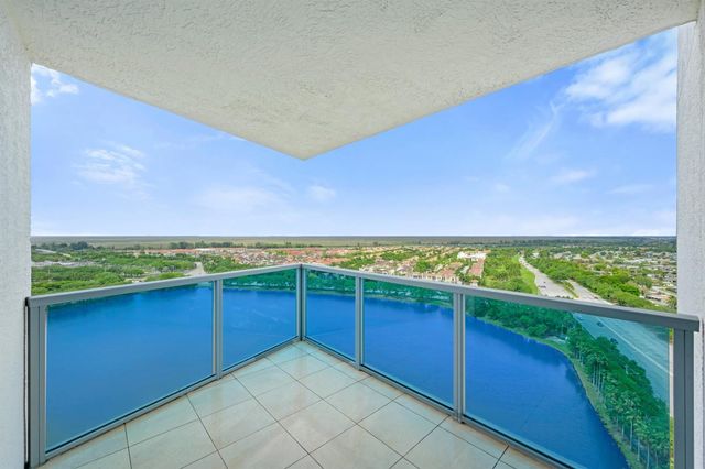 2641 N Flamingo Road 2108 N, Plantation, FL 33323