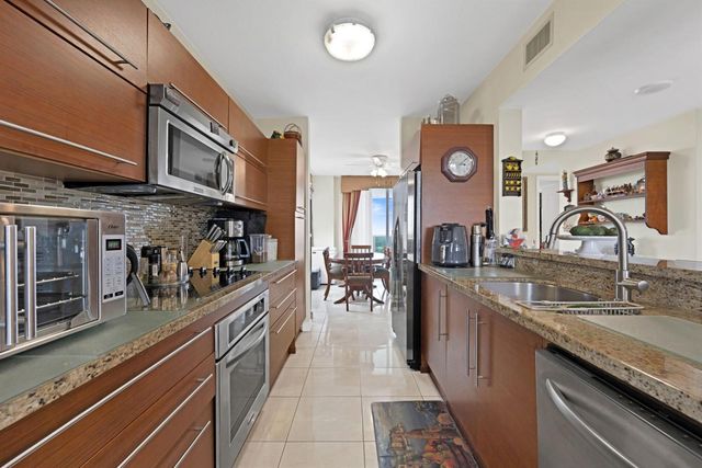 2641 N Flamingo Road 2108 N, Plantation, FL 33323