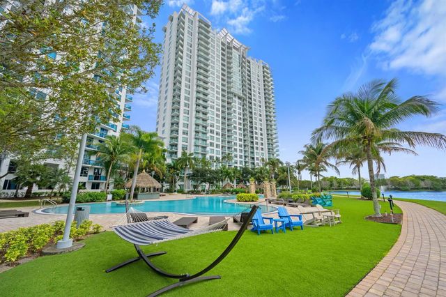 2641 N Flamingo Road 2108 N, Plantation, FL 33323