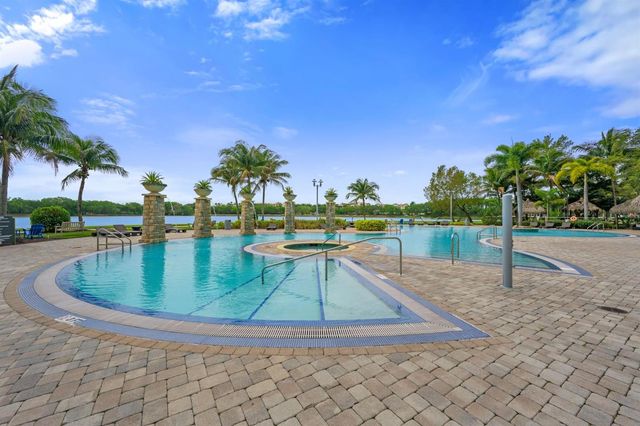 2641 N Flamingo Road 2108 N, Plantation, FL 33323