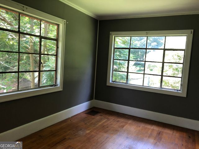 1222 E Tugalo St, Toccoa, GA 30577