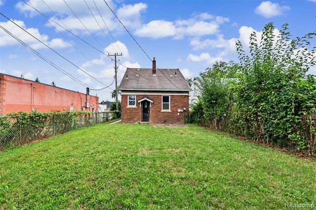 8026 Lauder Street, Detroit, MI 48228