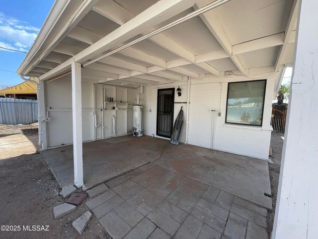 2731 N La Verne Avenue, Tucson, AZ 85712