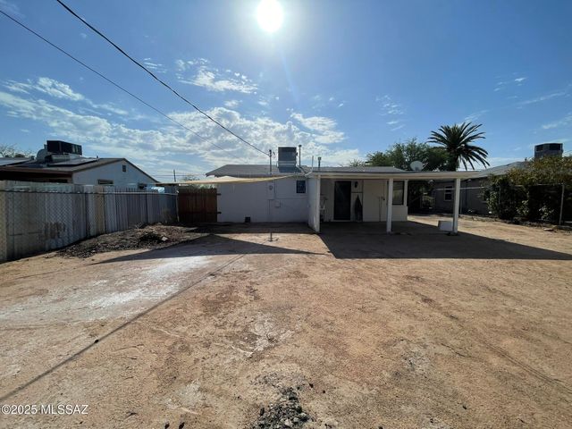 2731 N La Verne Avenue, Tucson, AZ 85712