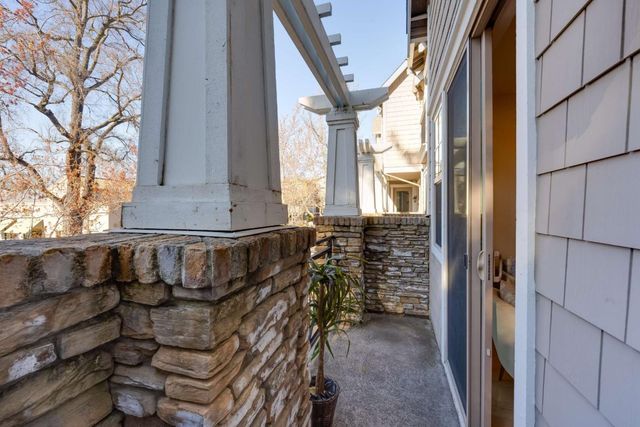 7 Artisan Way, Menlo Park, CA 94025