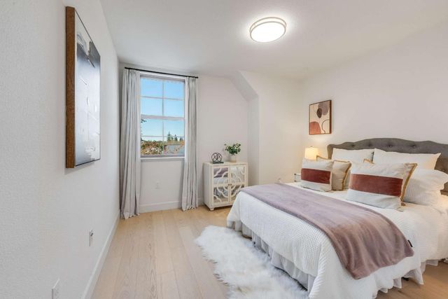 7 Artisan Way, Menlo Park, CA 94025