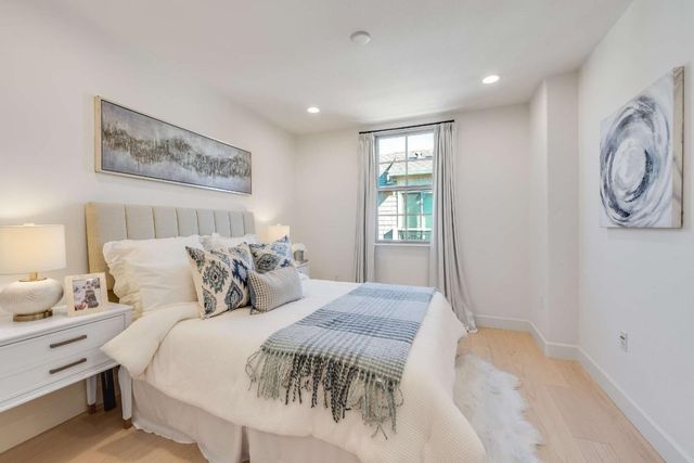 7 Artisan Way, Menlo Park, CA 94025