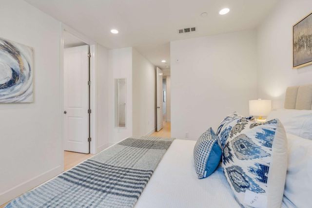 7 Artisan Way, Menlo Park, CA 94025