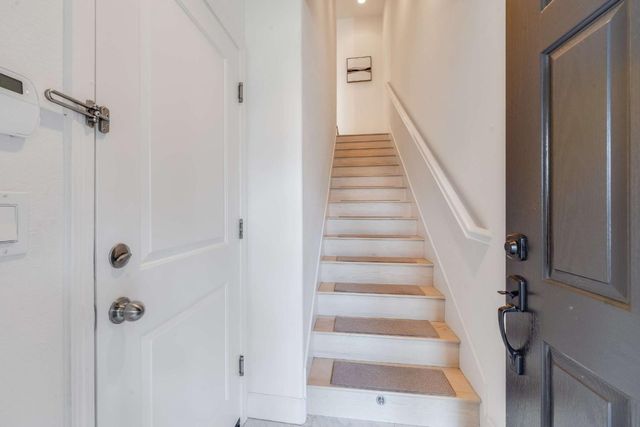 7 Artisan Way, Menlo Park, CA 94025