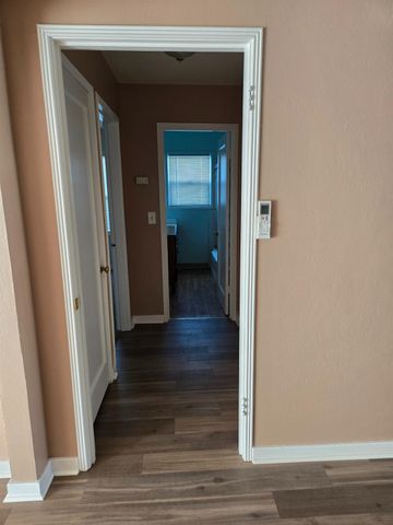 2052 S Tuxedo Ave, Stockton, CA 95204