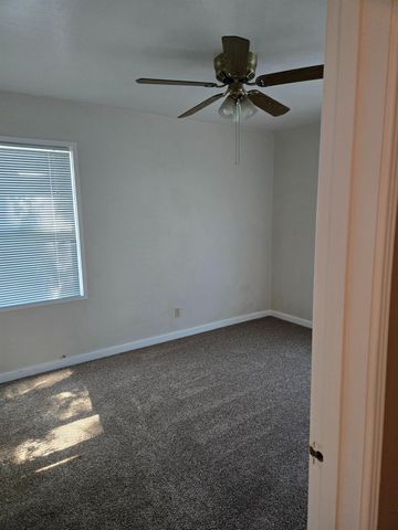 2052 S Tuxedo Ave, Stockton, CA 95204