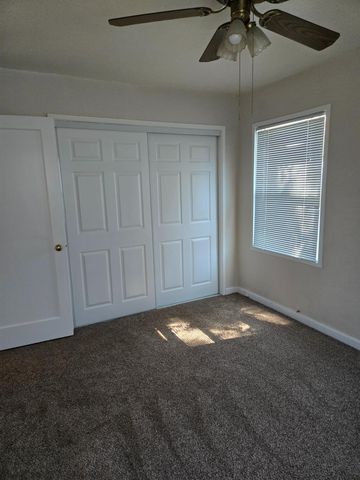 2052 S Tuxedo Ave, Stockton, CA 95204