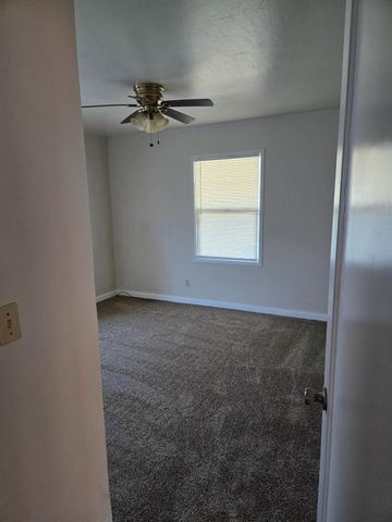 2052 S Tuxedo Ave, Stockton, CA 95204