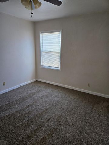 2052 S Tuxedo Ave, Stockton, CA 95204