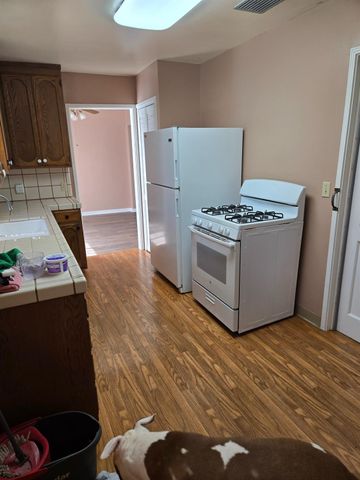 2052 S Tuxedo Ave, Stockton, CA 95204