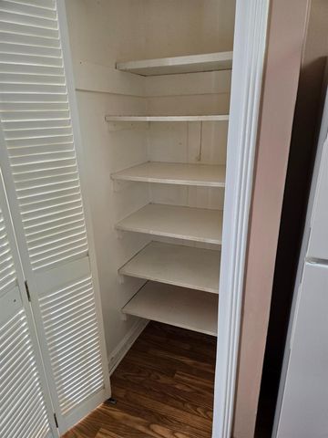 2052 S Tuxedo Ave, Stockton, CA 95204