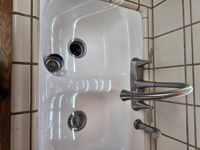 2052 S Tuxedo Ave, Stockton, CA 95204