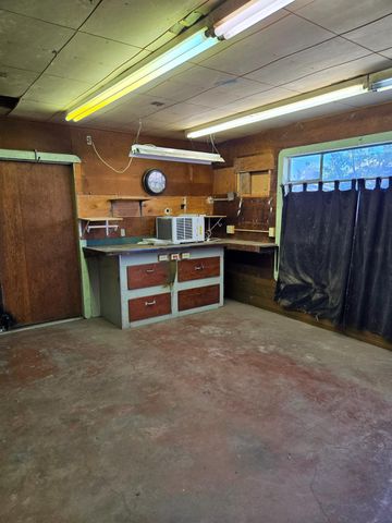 2052 S Tuxedo Ave, Stockton, CA 95204