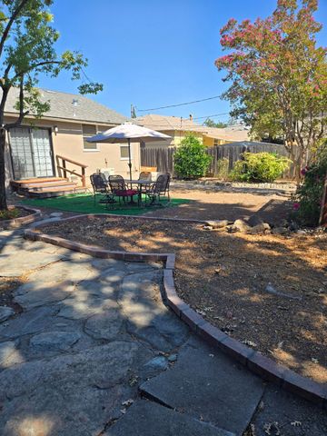 2052 S Tuxedo Ave, Stockton, CA 95204