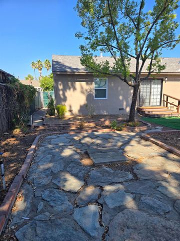 2052 S Tuxedo Ave, Stockton, CA 95204