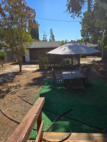 2052 S Tuxedo Ave, Stockton, CA 95204