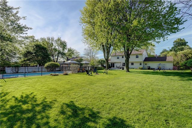 53 Avonmore Way, Penfield, NY 14526
