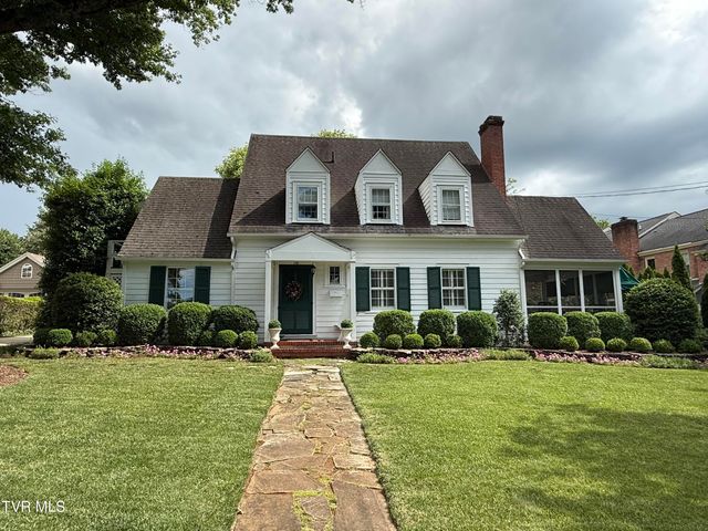 116 West F Street, Elizabethton, TN 37643