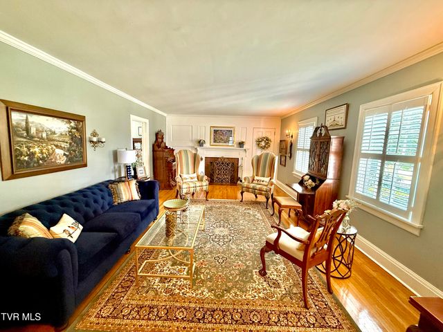 116 West F Street, Elizabethton, TN 37643