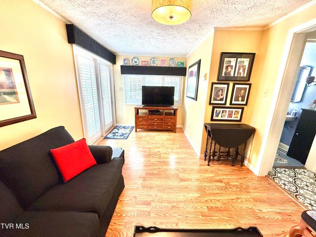 116 West F Street, Elizabethton, TN 37643