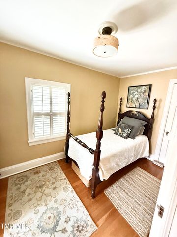 116 West F Street, Elizabethton, TN 37643