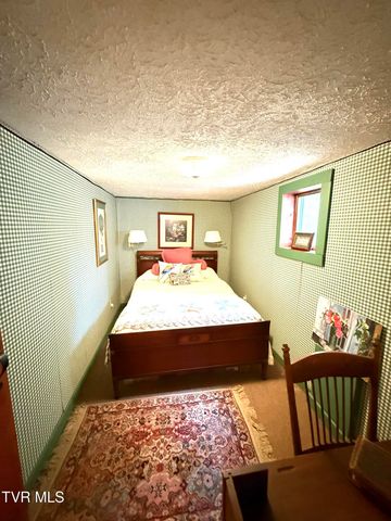 116 West F Street, Elizabethton, TN 37643