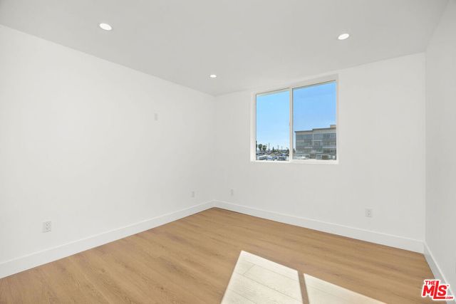 6239 Banner Avenue 1-2, Los Angeles, CA 90038