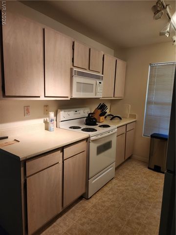231 West Horizon Ridge Parkway 924, Henderson, NV 89012
