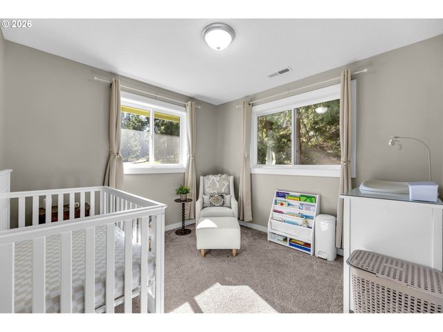 1401 PAULI Dr, Kelso, WA 98626