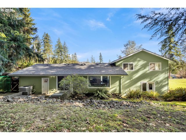 1401 PAULI Dr, Kelso, WA 98626
