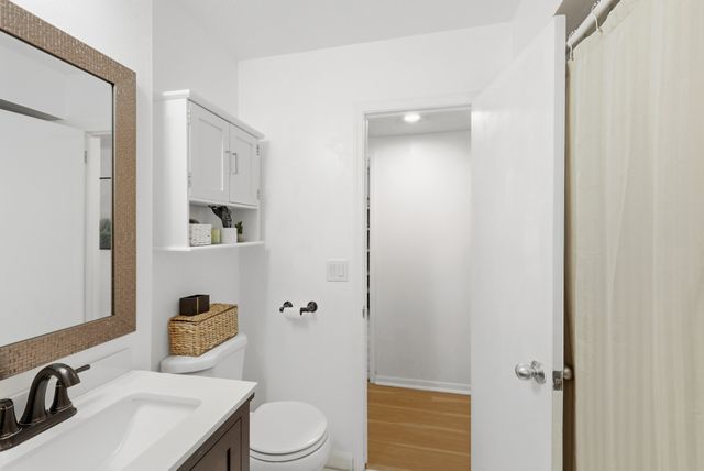 1411 Skylane Drive, Norwalk, IA 50211