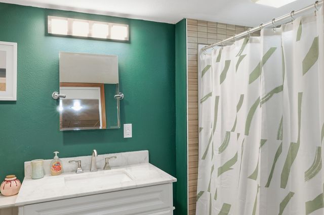 1411 Skylane Drive, Norwalk, IA 50211