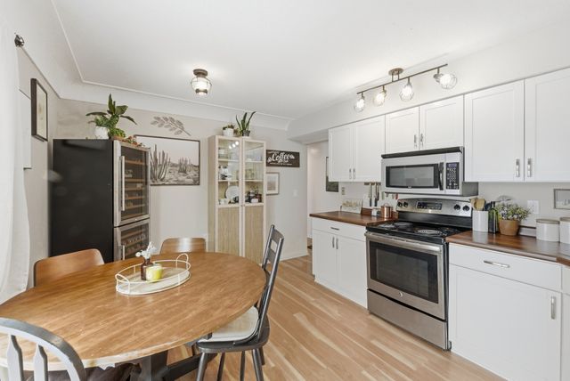 1411 Skylane Drive, Norwalk, IA 50211