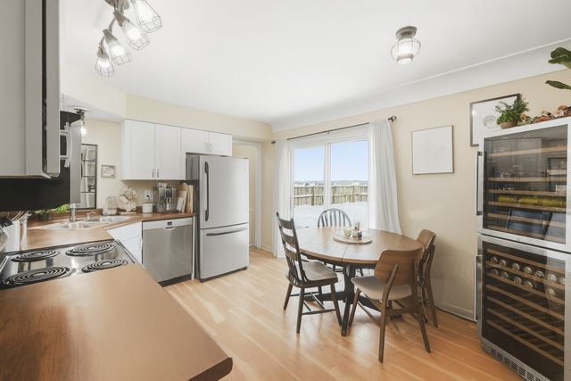 1411 Skylane Drive, Norwalk, IA 50211