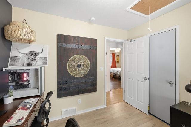 1411 Skylane Drive, Norwalk, IA 50211