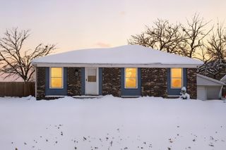 1411 Skylane Drive, Norwalk, IA 50211