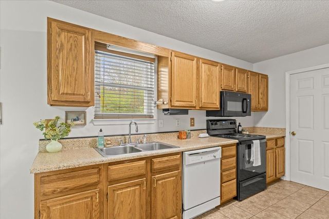 1049 Lee Pike, Soddy Daisy, TN 37379