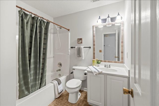 1049 Lee Pike, Soddy Daisy, TN 37379