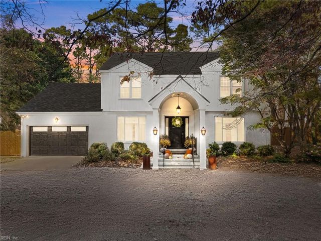 710 Bay Colony DR, Virginia Beach, VA 23451