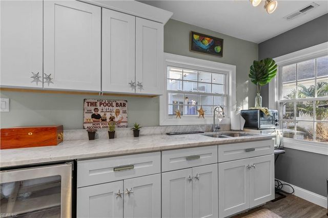 710 Bay Colony DR, Virginia Beach, VA 23451